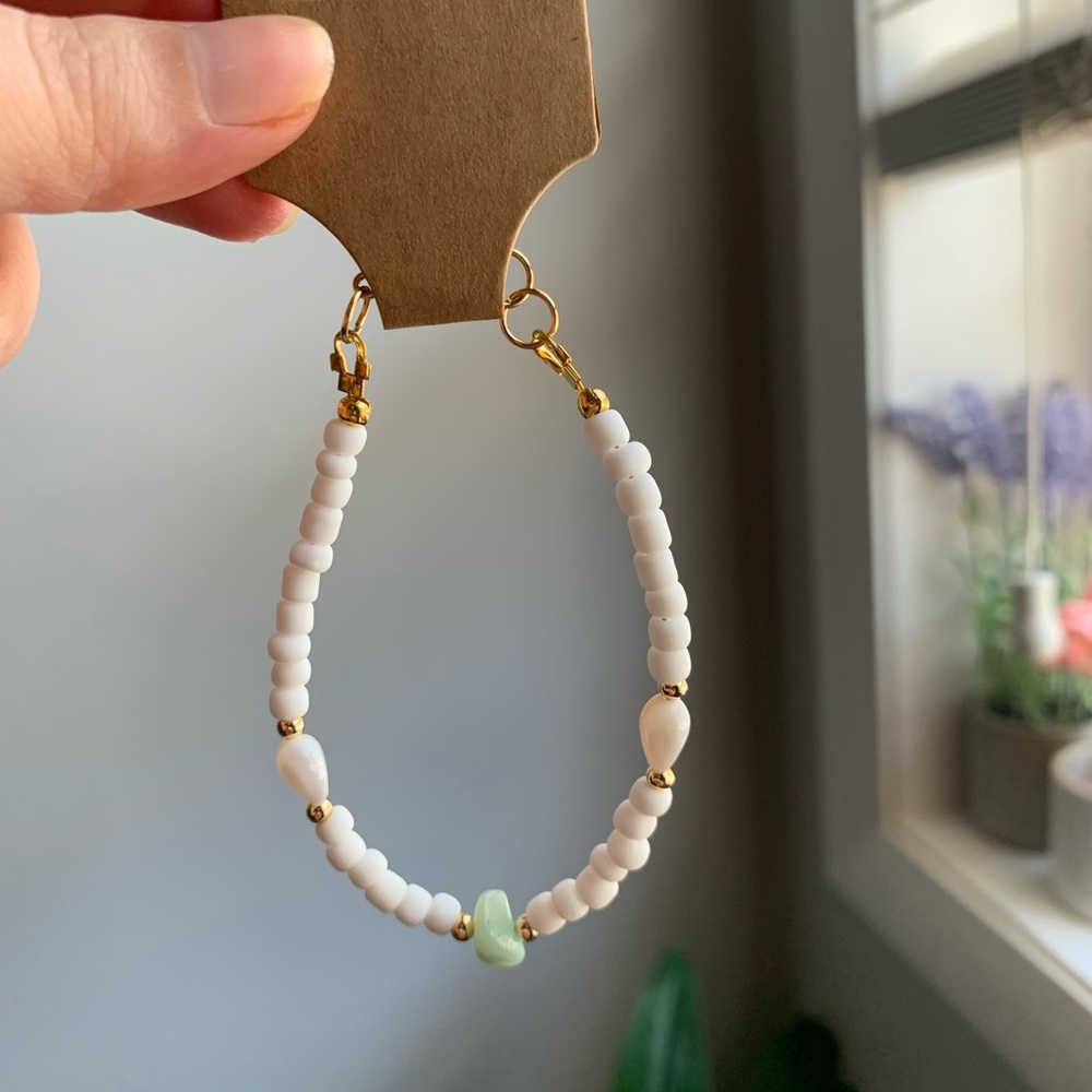 2A. Handmade Aventurine and Shell Beaded Bracelet
